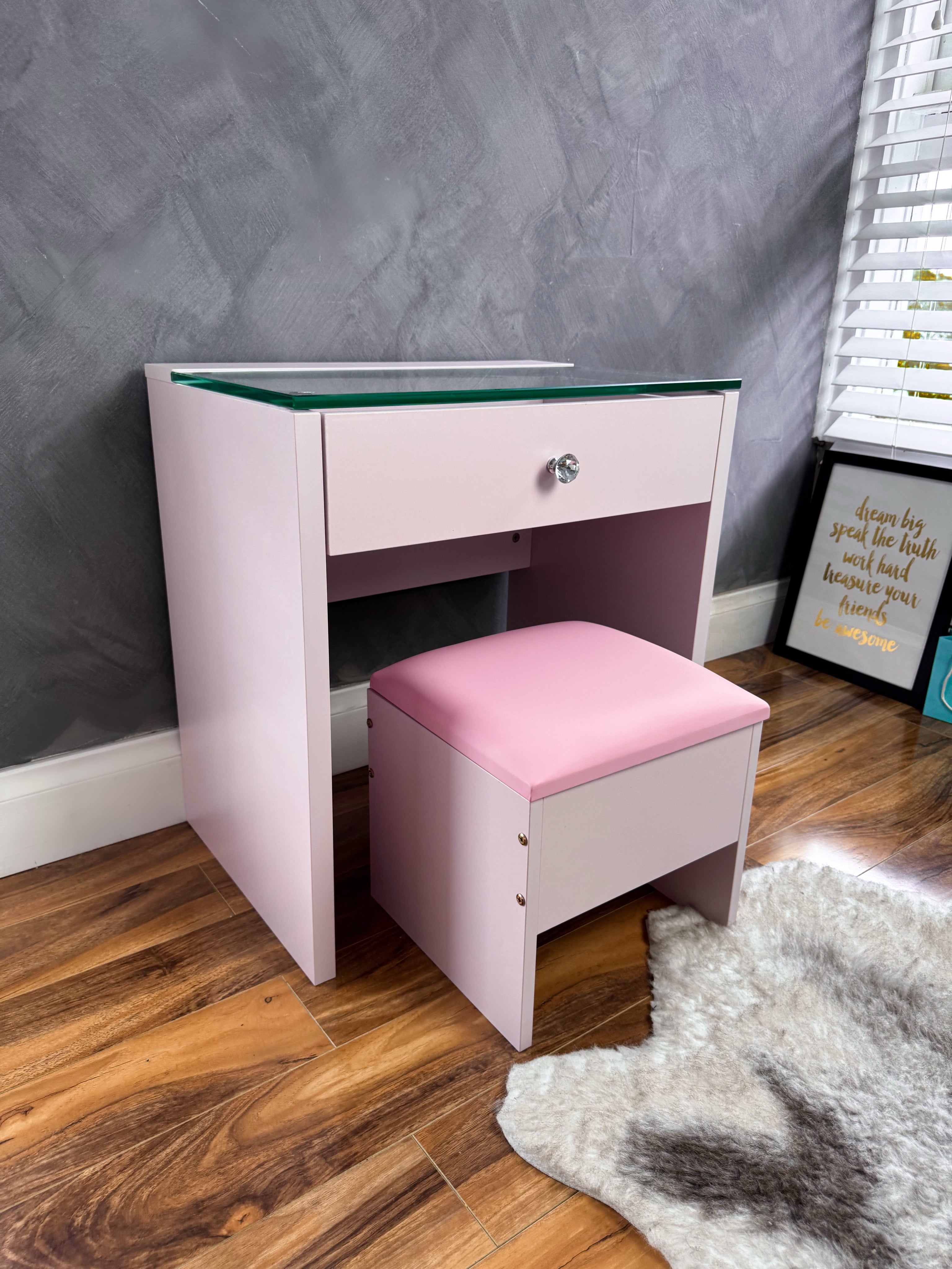 (SET) Pink Mini Vanity table & Chair "Bling Station"