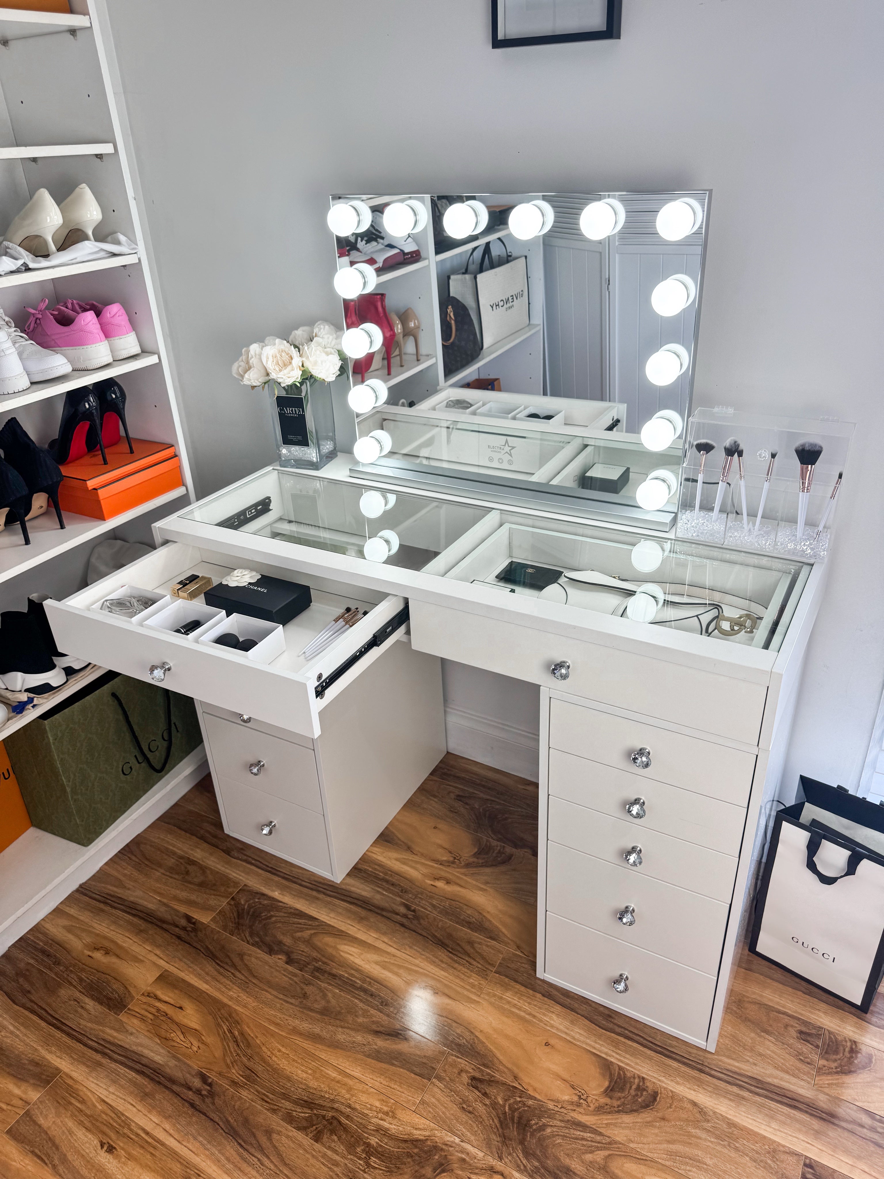 Pink Vanity Table "Blush" Electra Mirrors Pink Vanity Table "Blush" Electra Mirrors