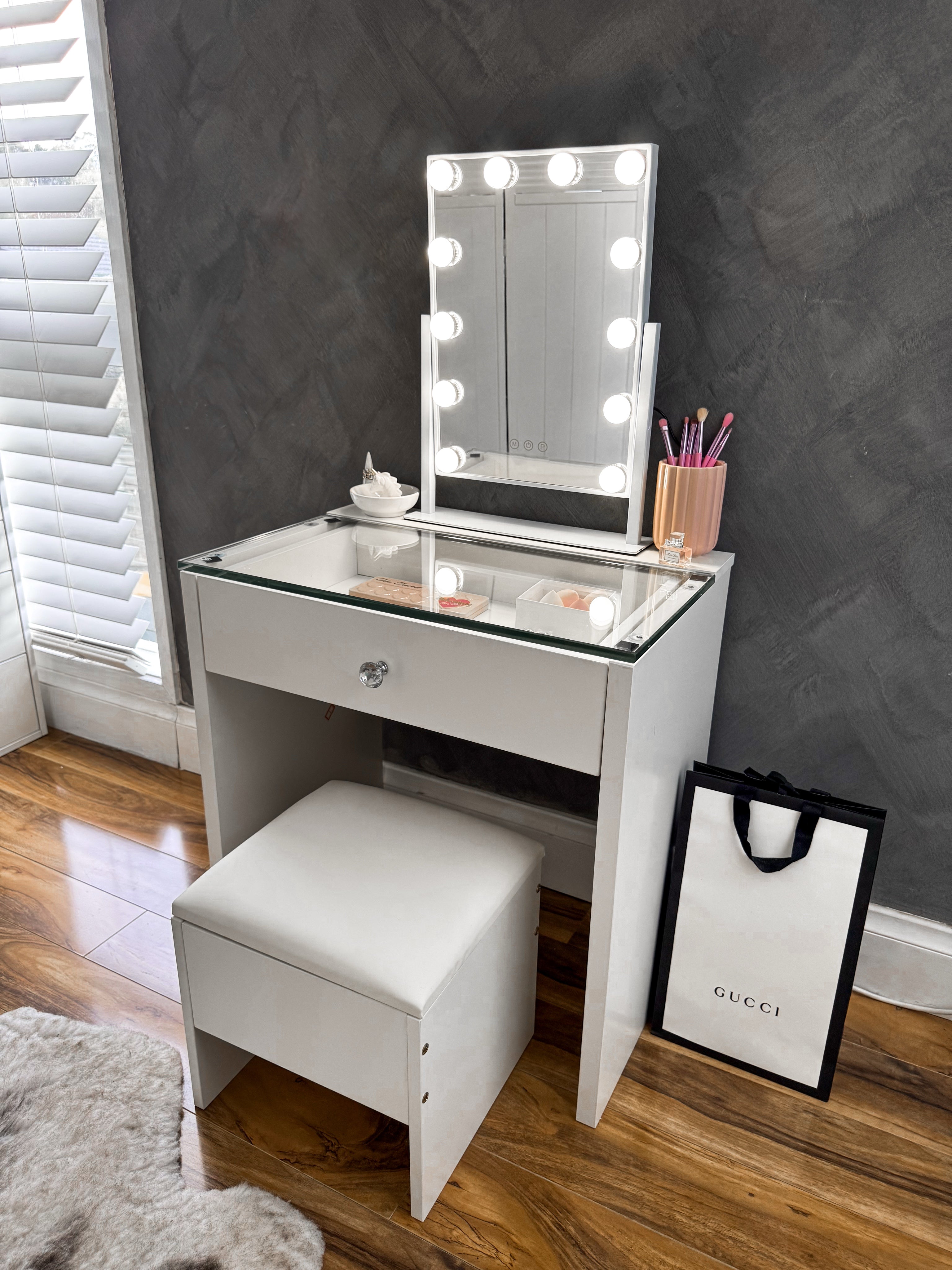 (SET) Pink Mini Vanity table, Mirror & Chair "Bling Station"