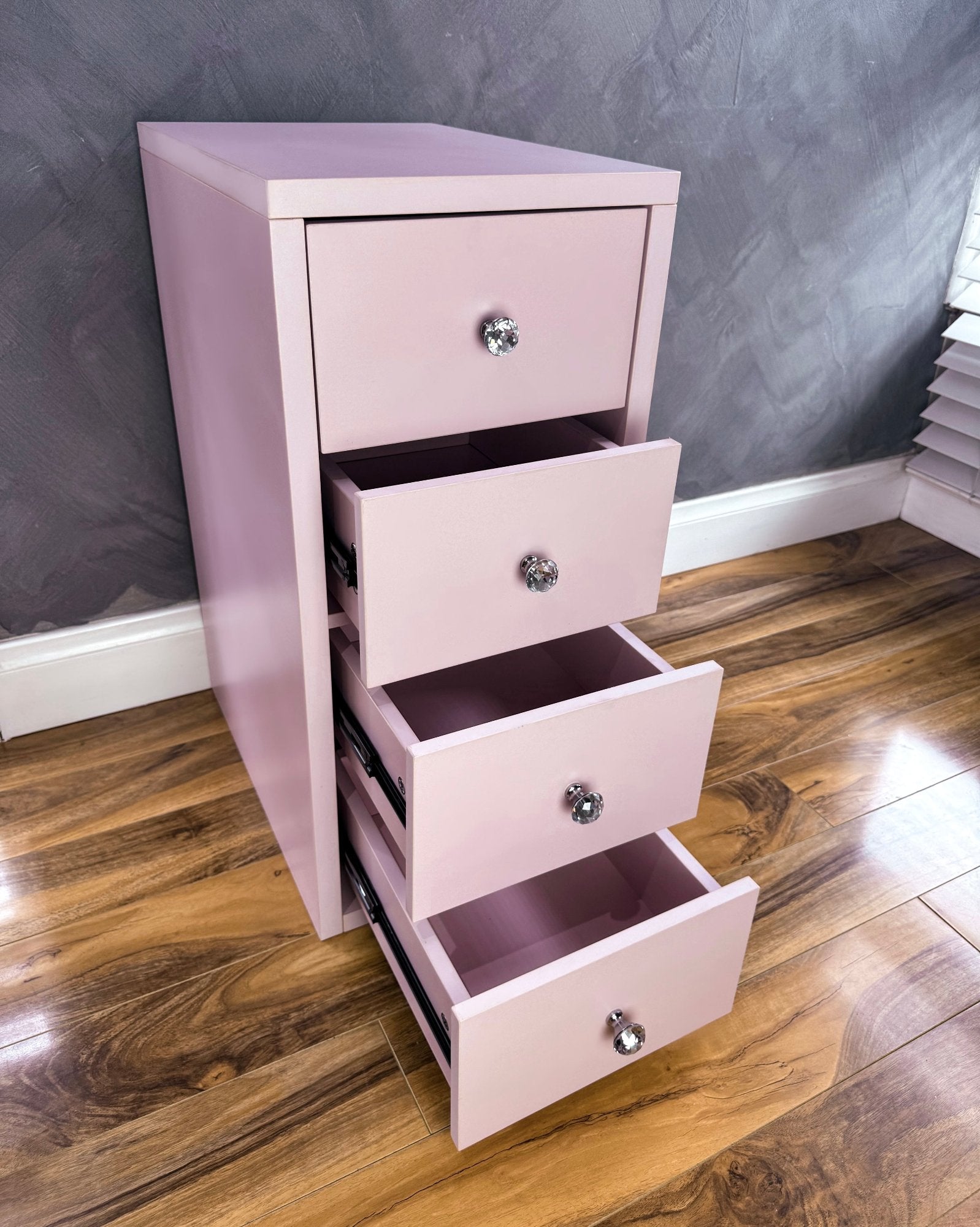 4 Drawer “Diamond” Pink